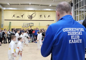 Pokaz karate lokalnego klubu.