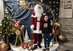 zdjęcie na ściance z Mikołajem