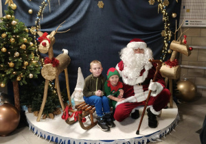 chłopiec na fotościance