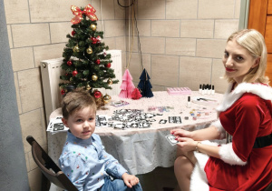 zwycięzca konkursu plastycznego i śnieżynka