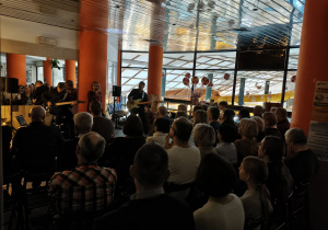 słuchacze koncertu AnaJa